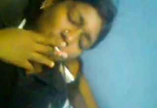 Desi chick smoking and providing Blowage