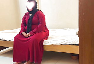 Fucking a Chubby Muslim mother-in-law Wearing a Red burqa Amp; Hijab