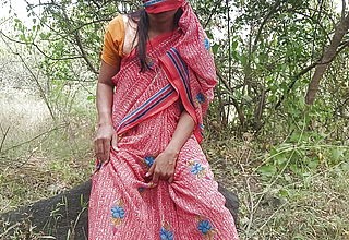 Indian desi Aunty, brutal anal sex In jungle.