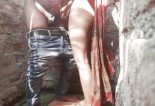 Indian Desi Erotic Bhabhi Fucks In the openly Bathroom outdoors
